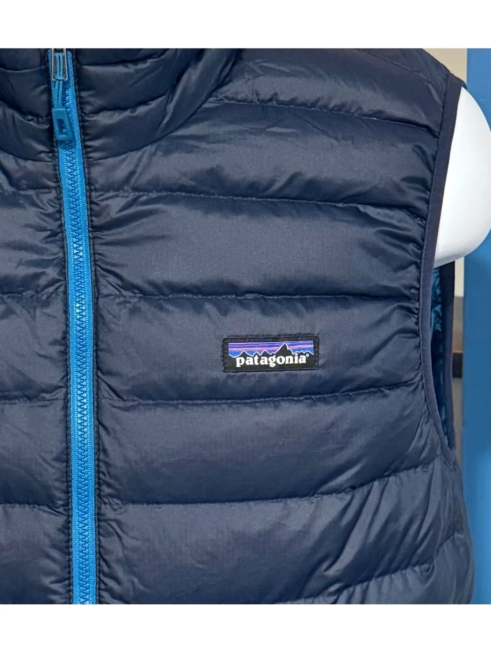 Patagonia Men’s Medium Full Zip Down Sweater Vest Puffer Goose Jacket Navy Blue